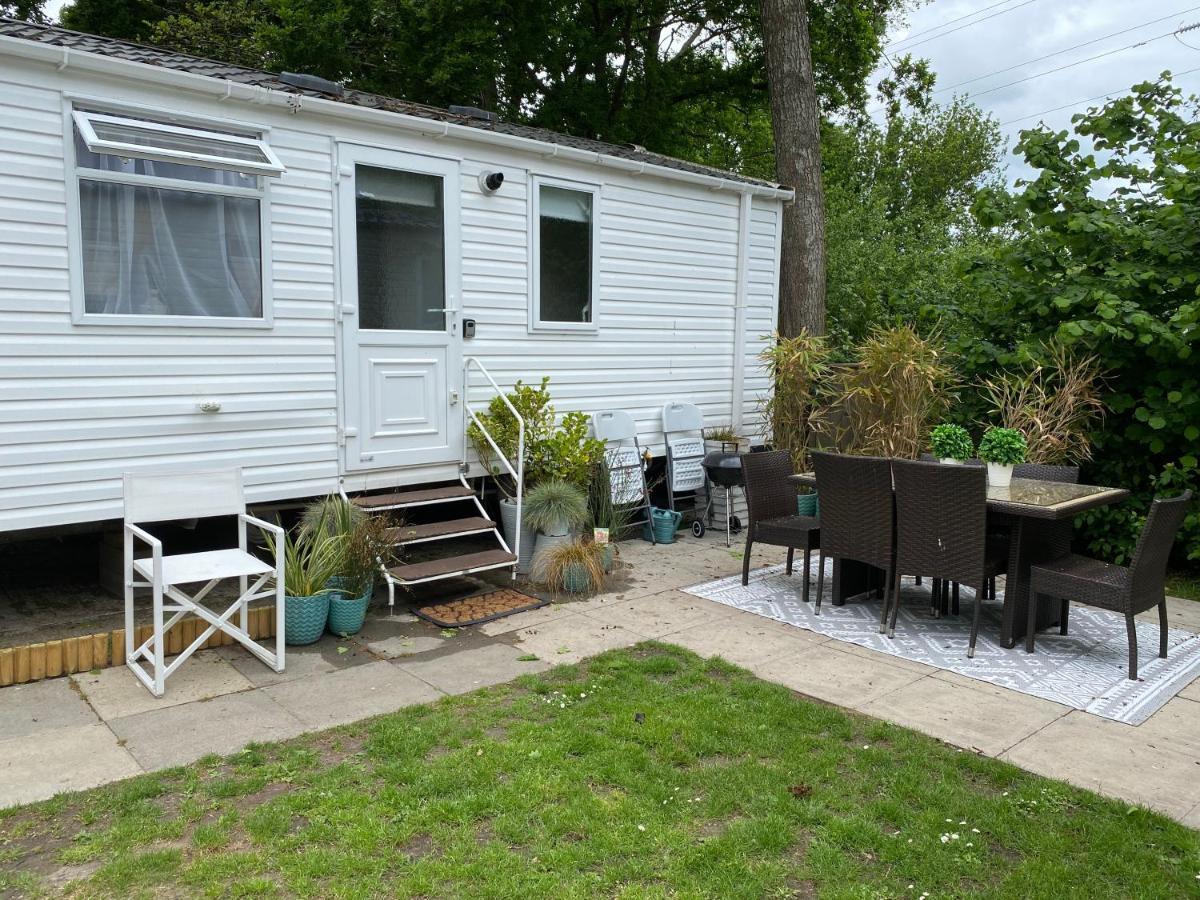 Cosy, Coastal Themed Holiday Home, Rockley Park, Poole, Dorset Exterior photo